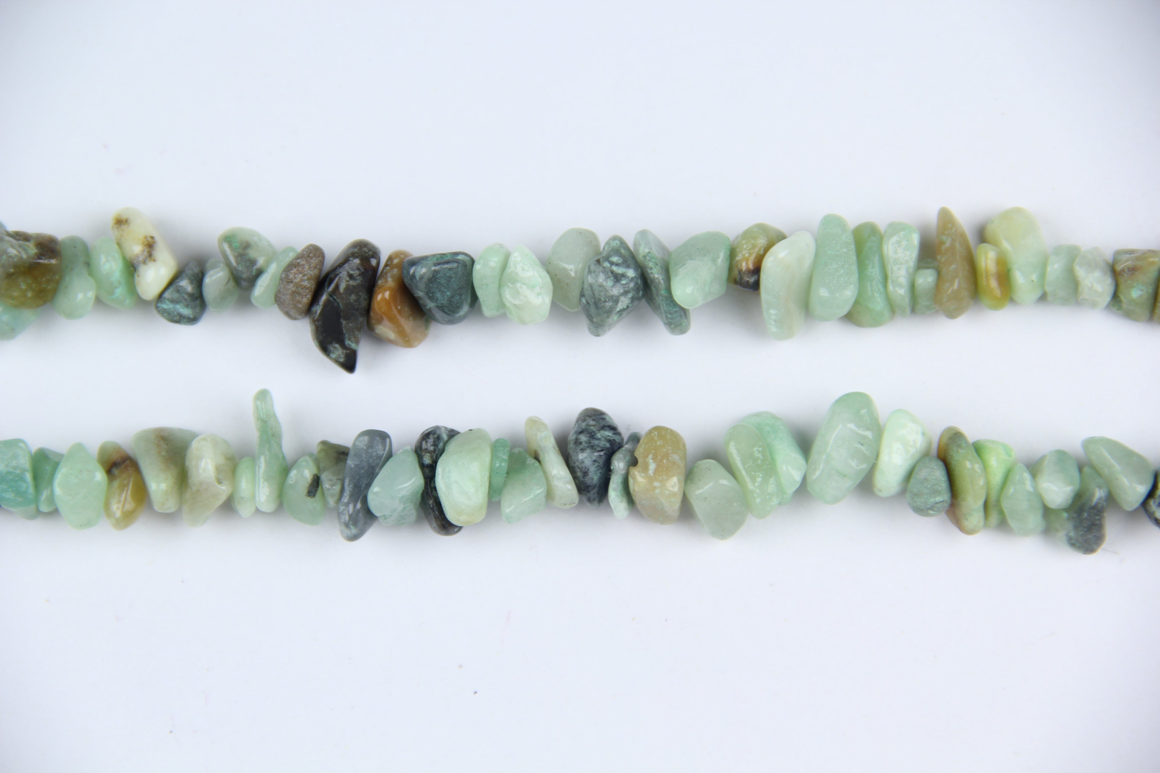 Amazon jade with irregular long chains