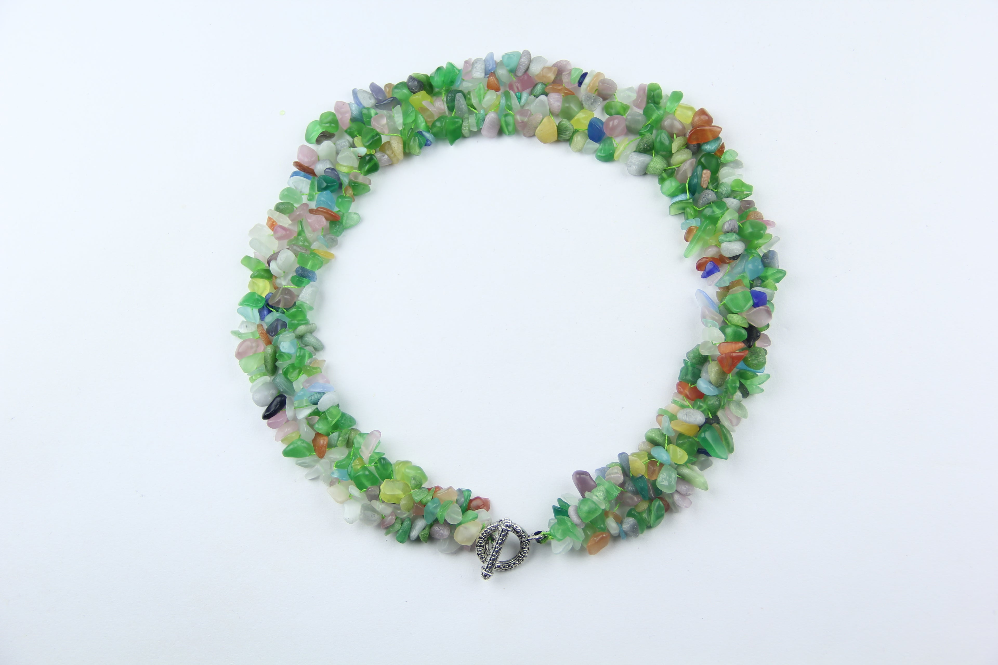 Colorful cat-eye glass necklace