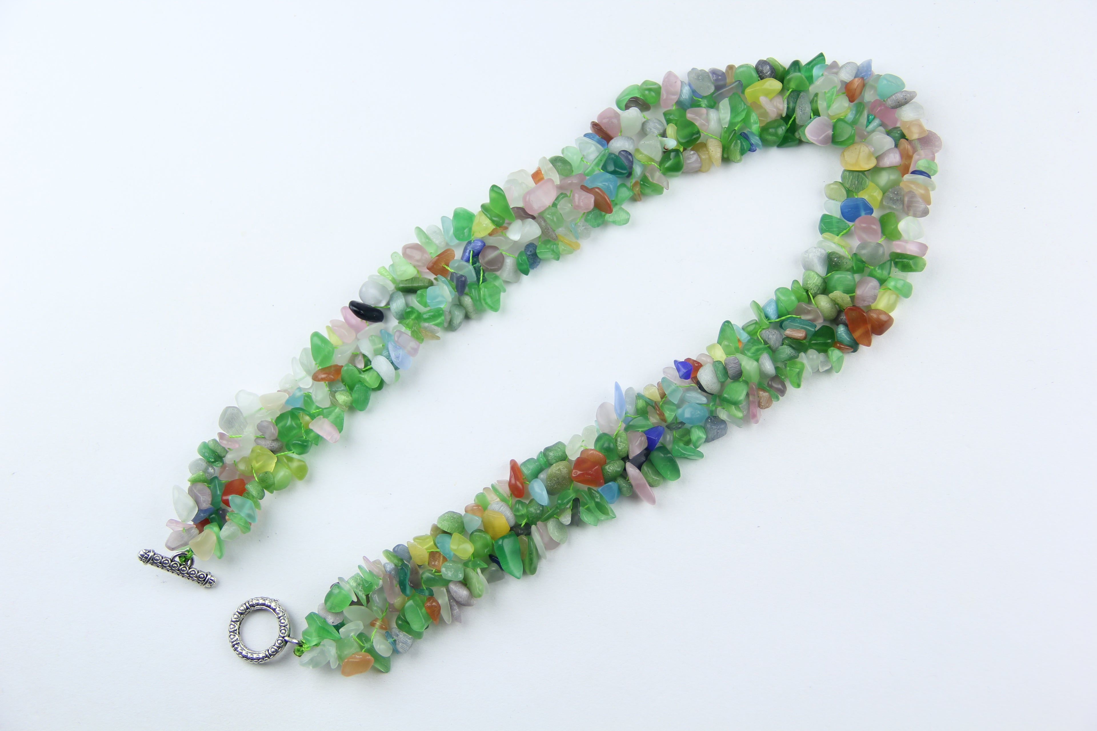 Colorful cat-eye glass necklace