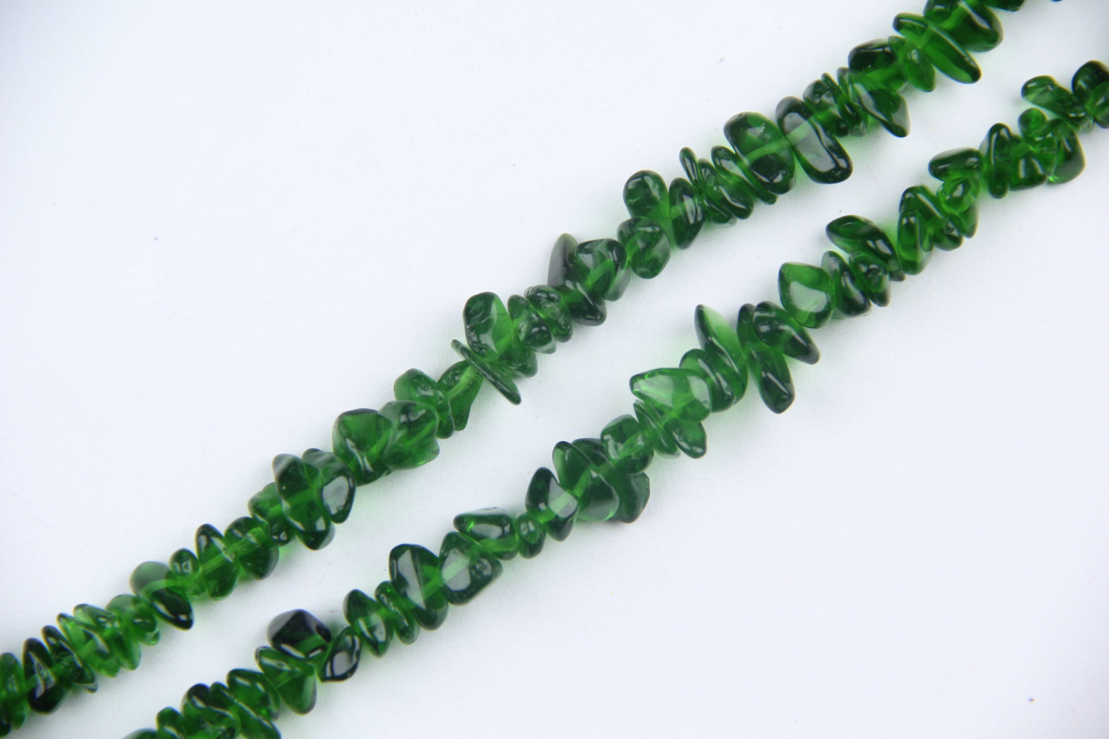 Irregular green glass long chain