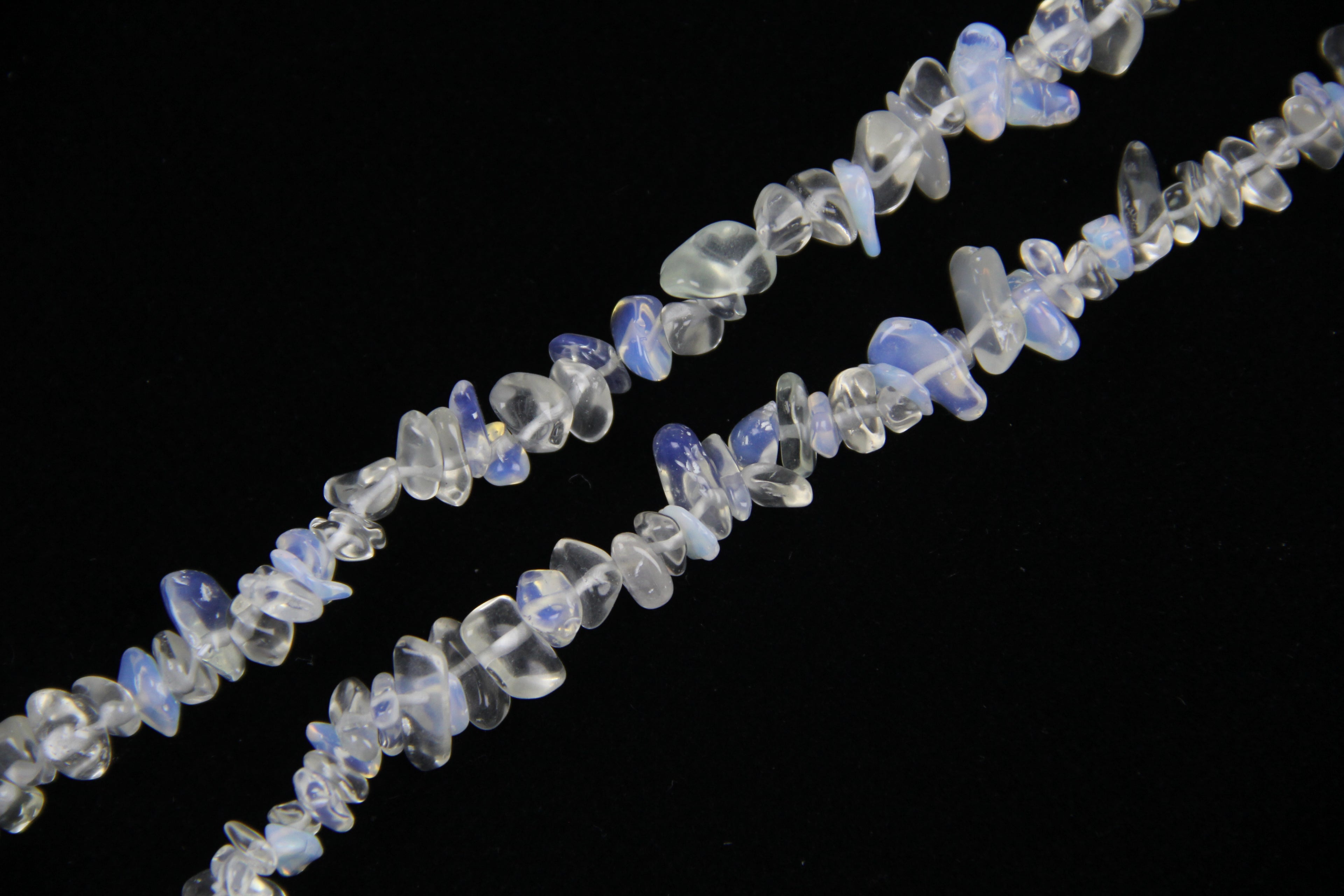 Artificial white blue protein broken stone long chain
