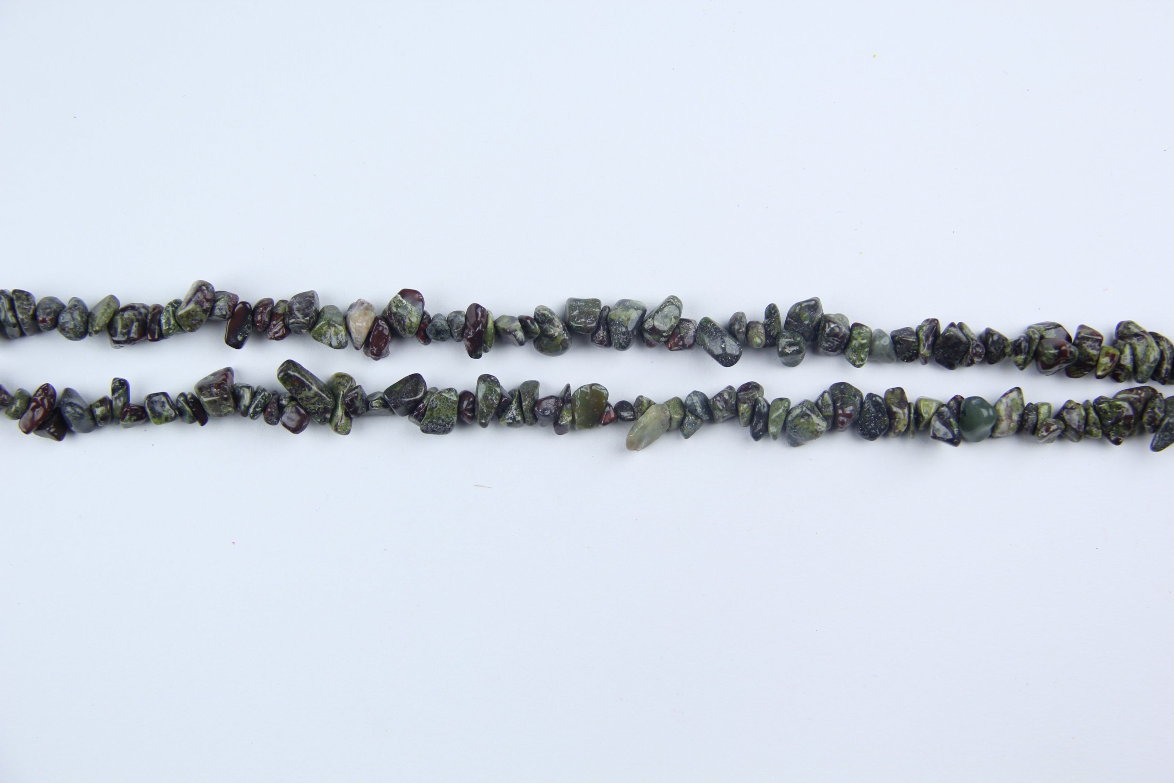 Irregular Dragon Blood Crushed Stone Long Chain