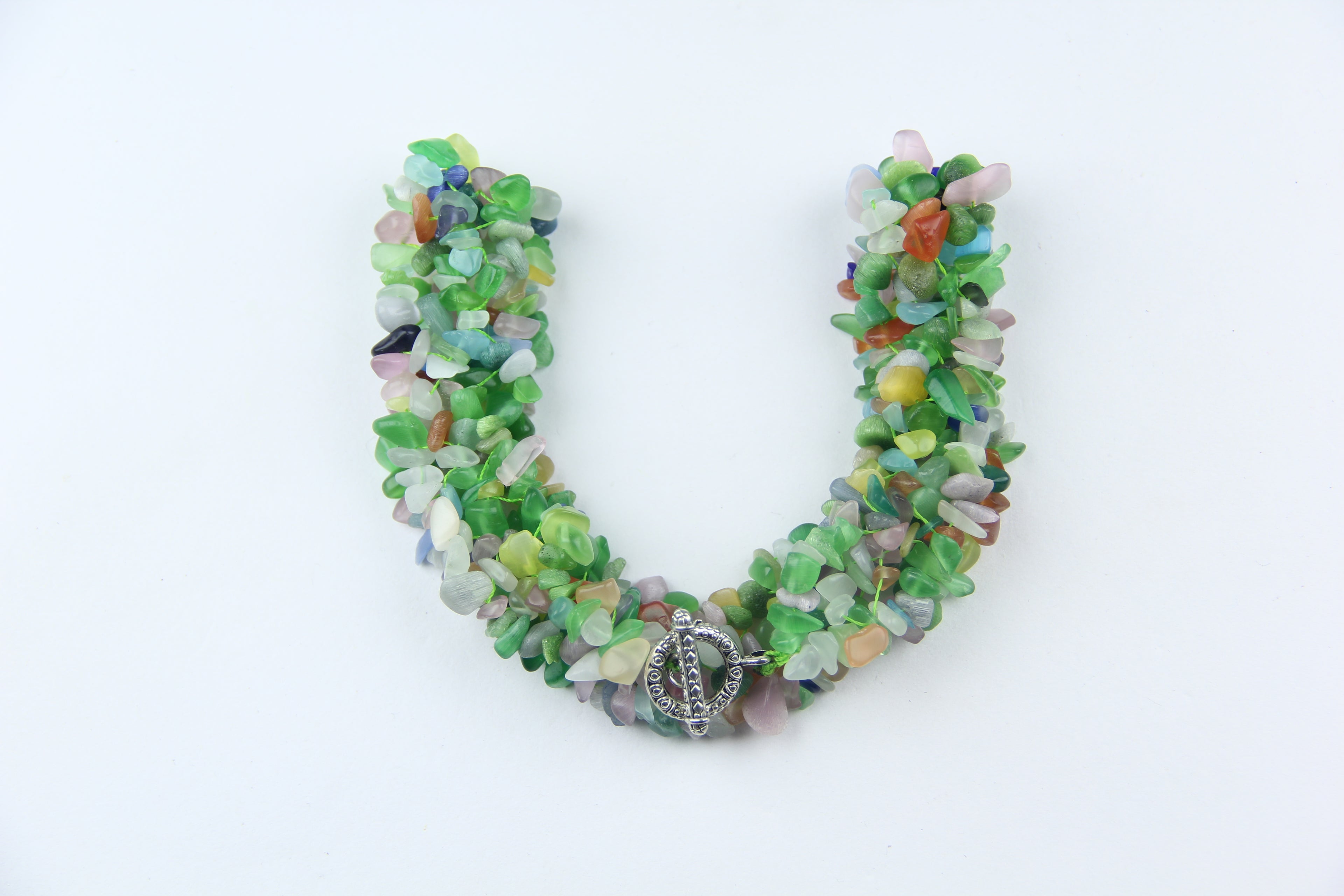 Colorful cat-eye glass necklace