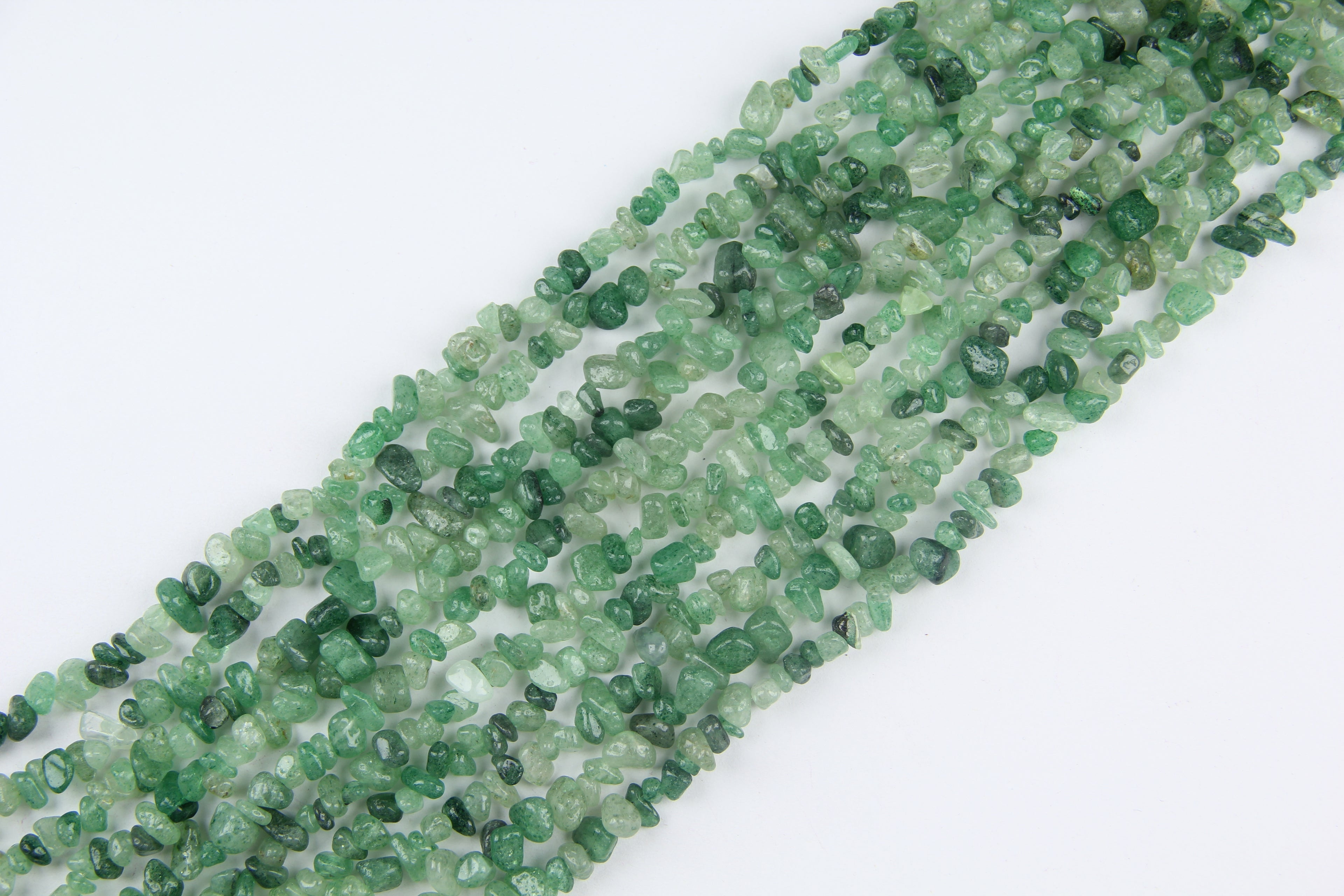Irregular green strawberry crystal long chain