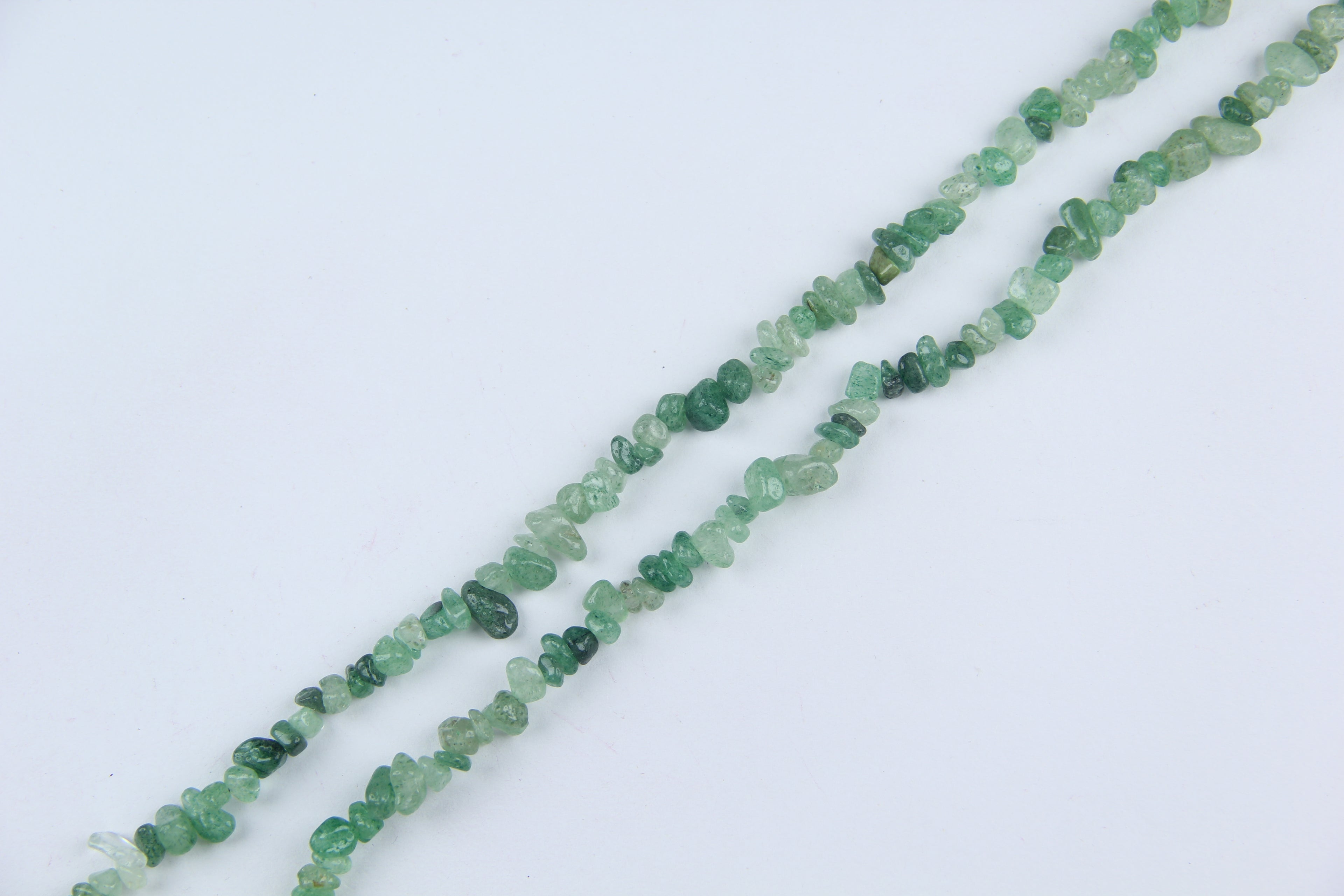 Irregular green strawberry crystal long chain