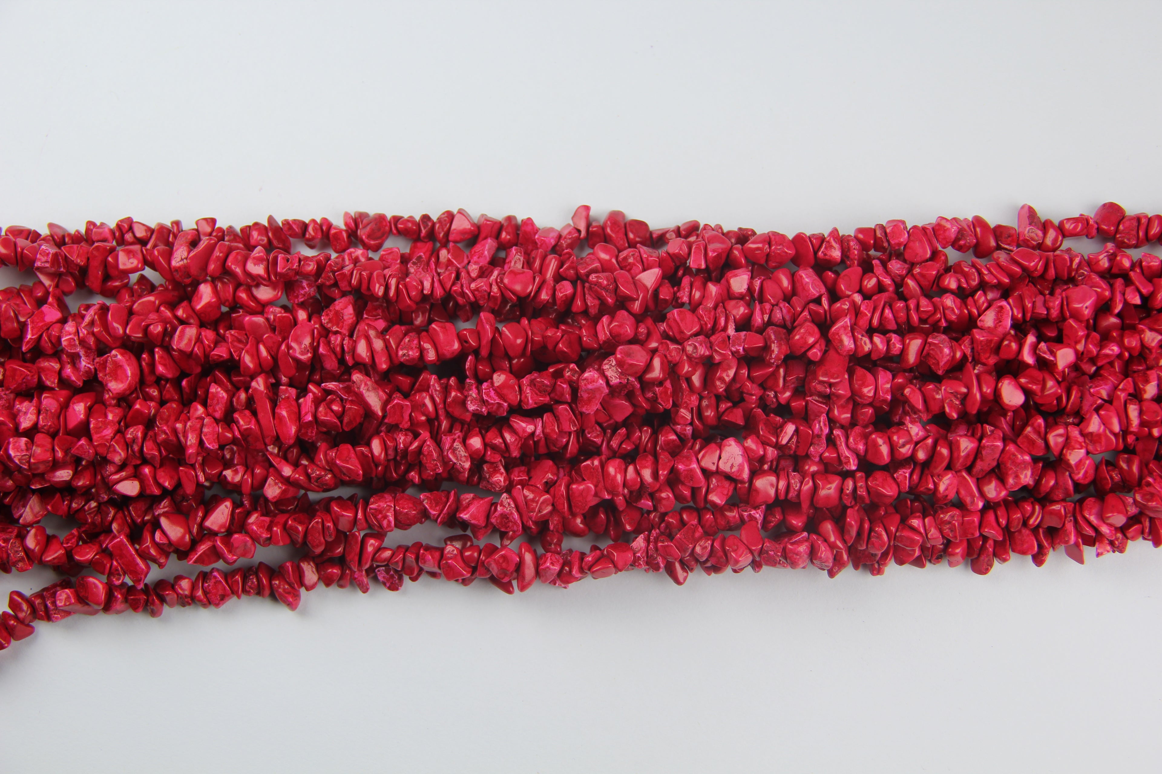 Stained red pine broken stone long chain