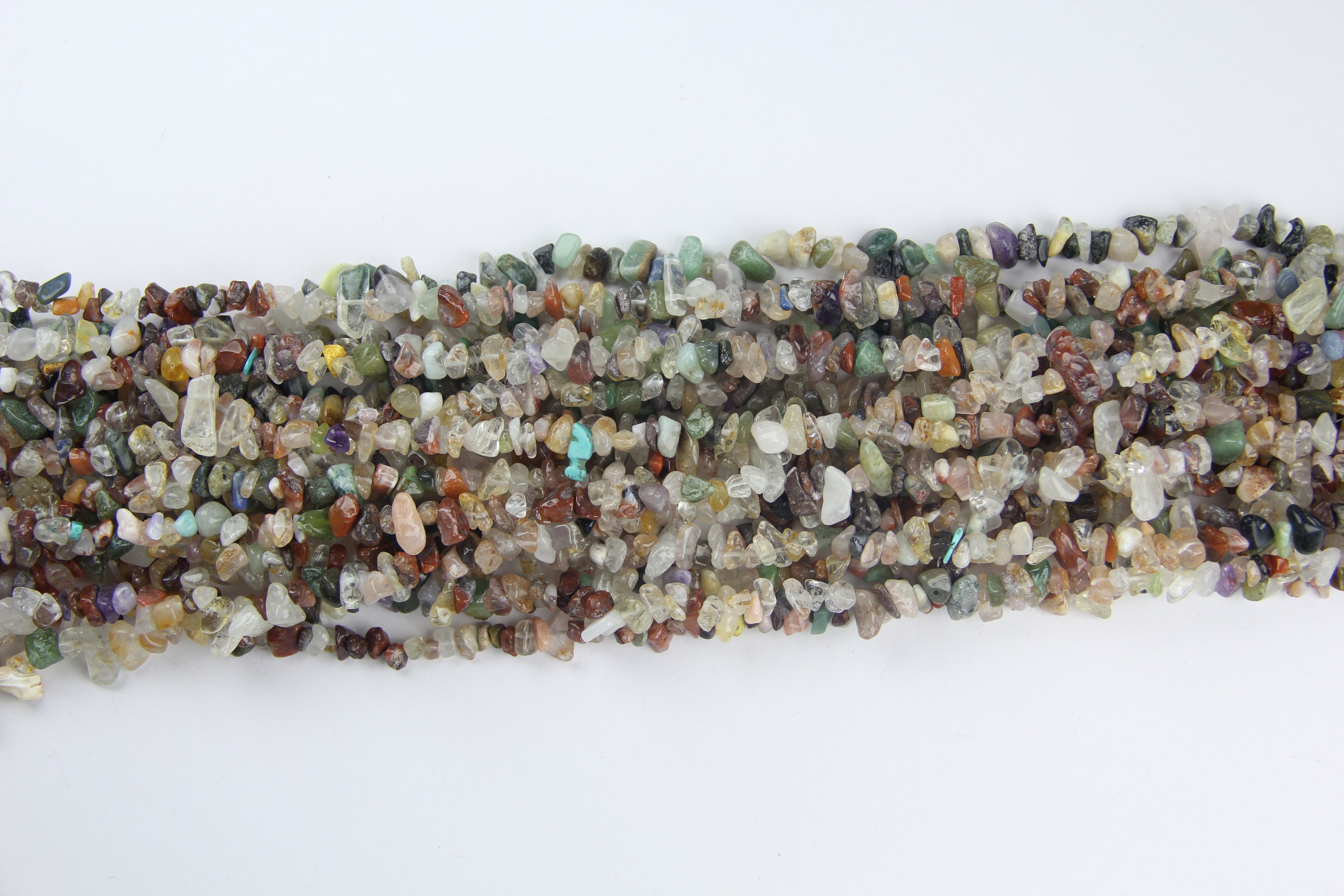 Irregular long chain of miscellaneous stones