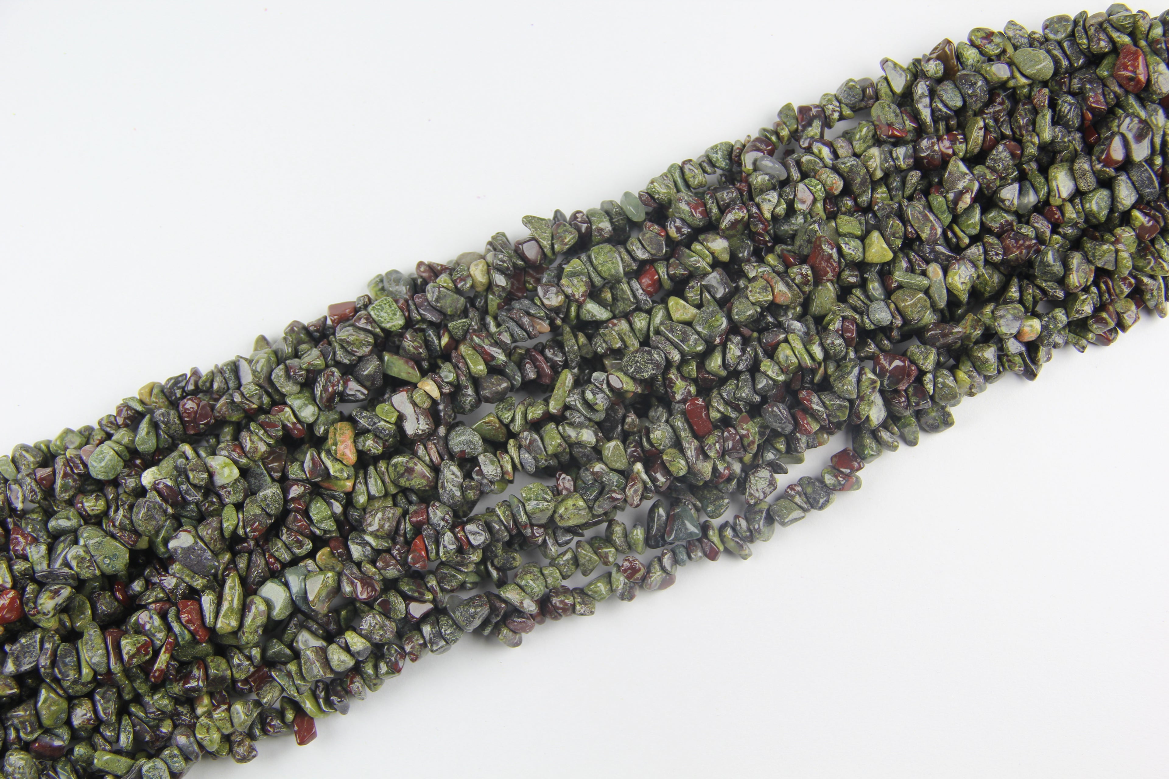 Irregular Dragon Blood Crushed Stone Long Chain