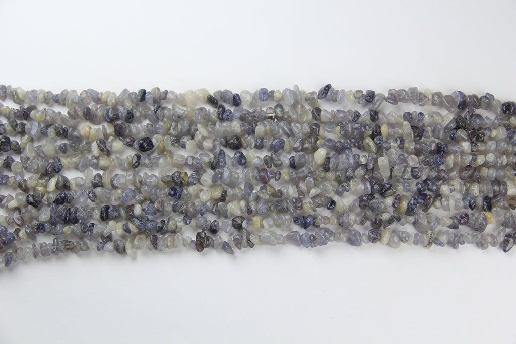 Irregular long chain of cordierite