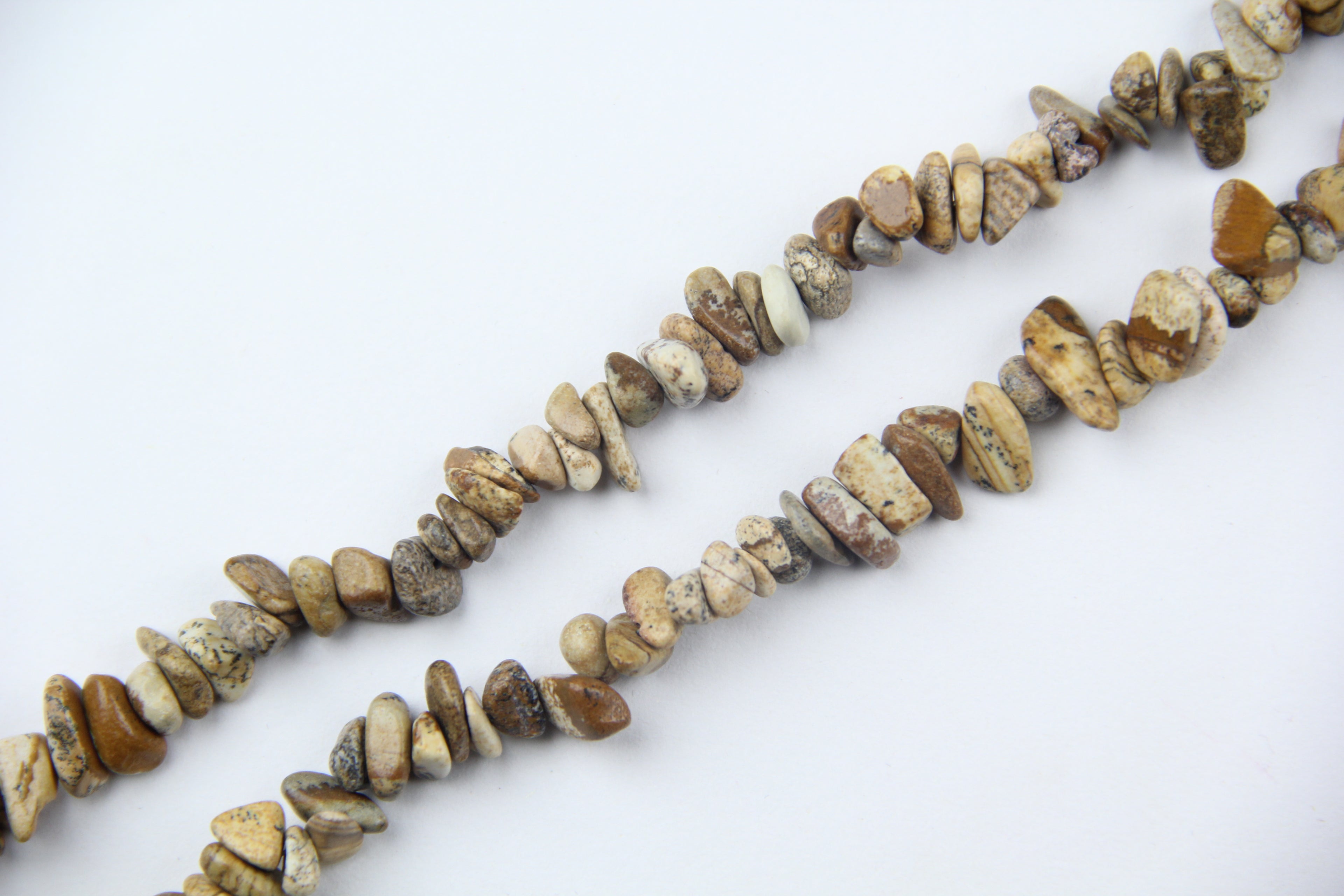 Irregular natural picture gravel long chain
