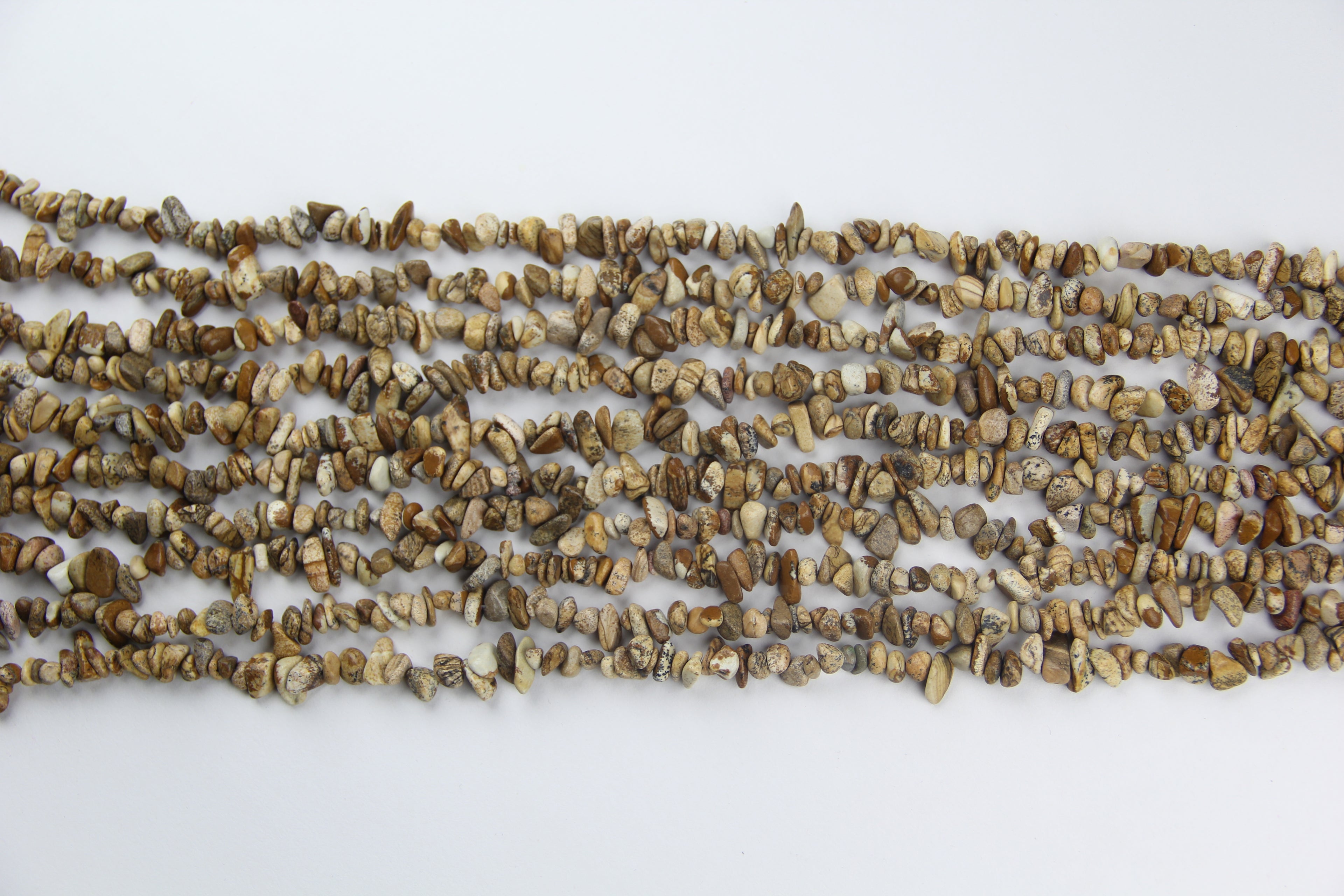 Irregular natural picture gravel long chain