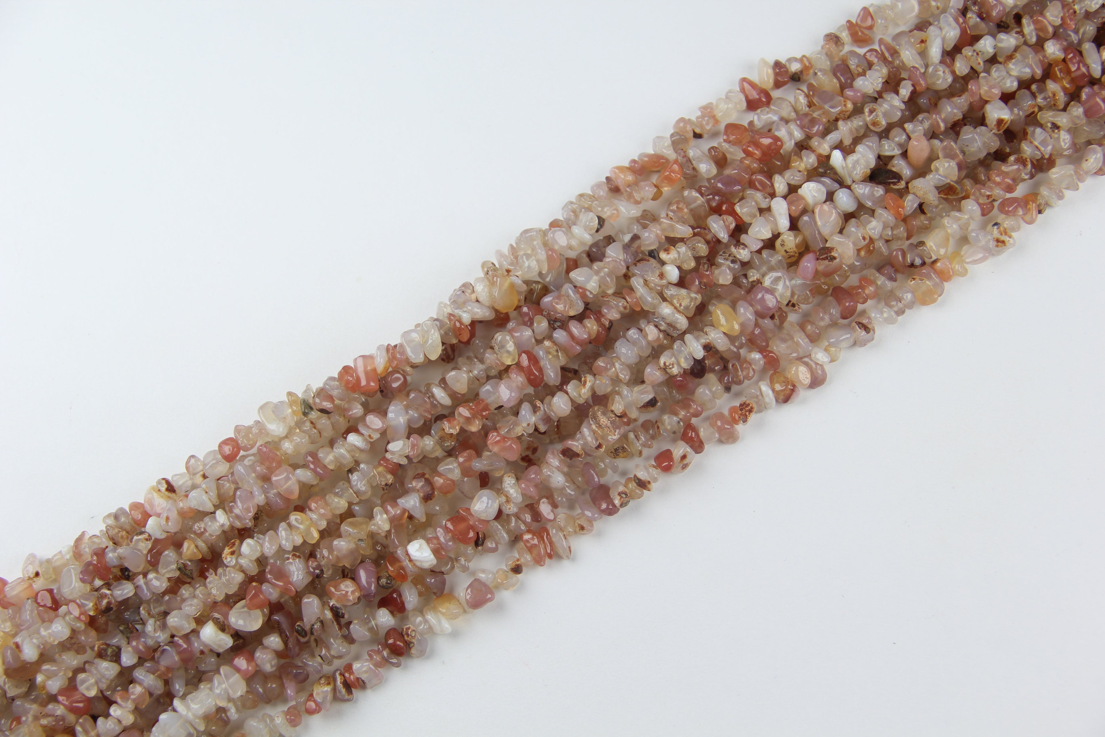 Irregular red and white agate broken stone long chain