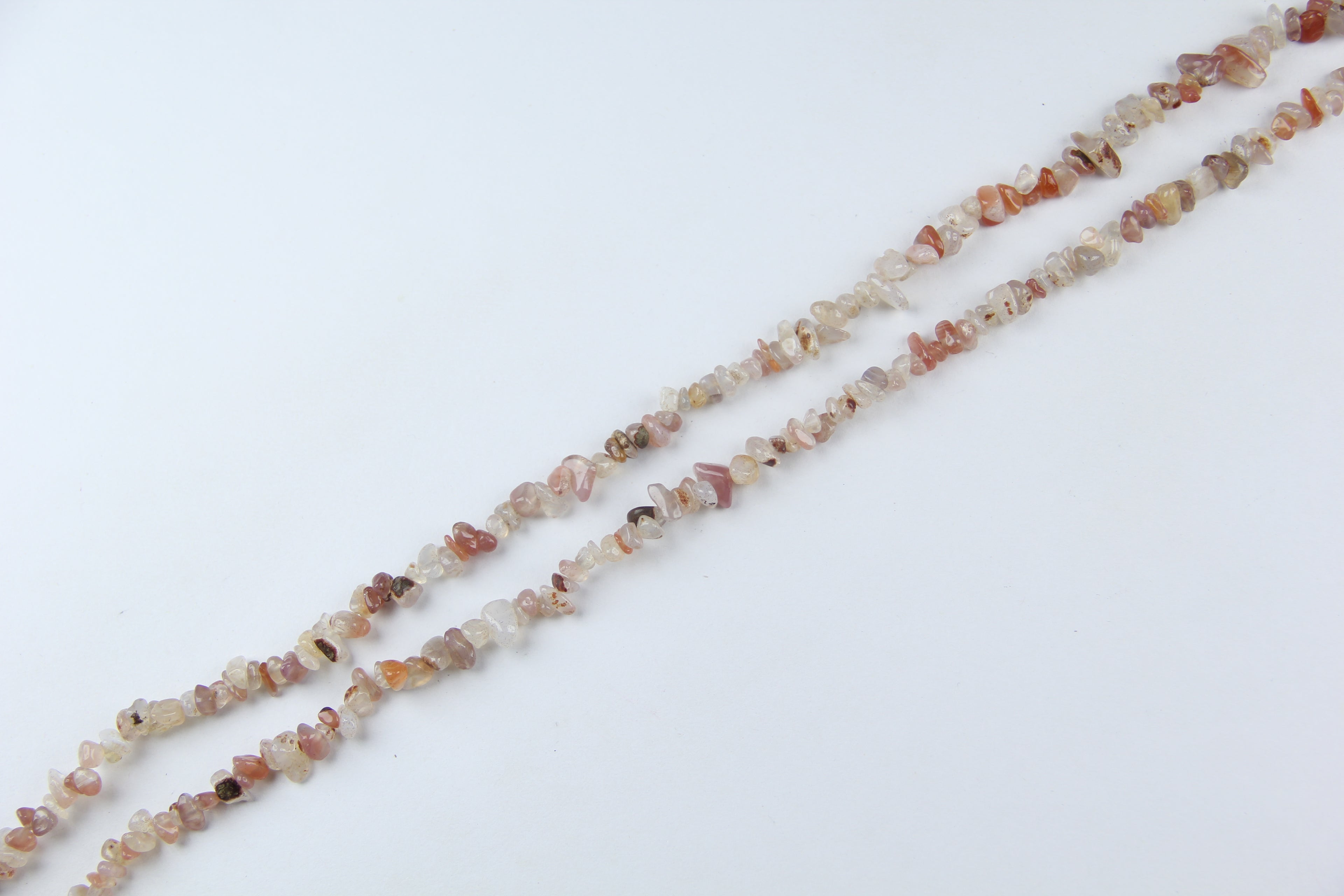 Irregular red and white agate broken stone long chain