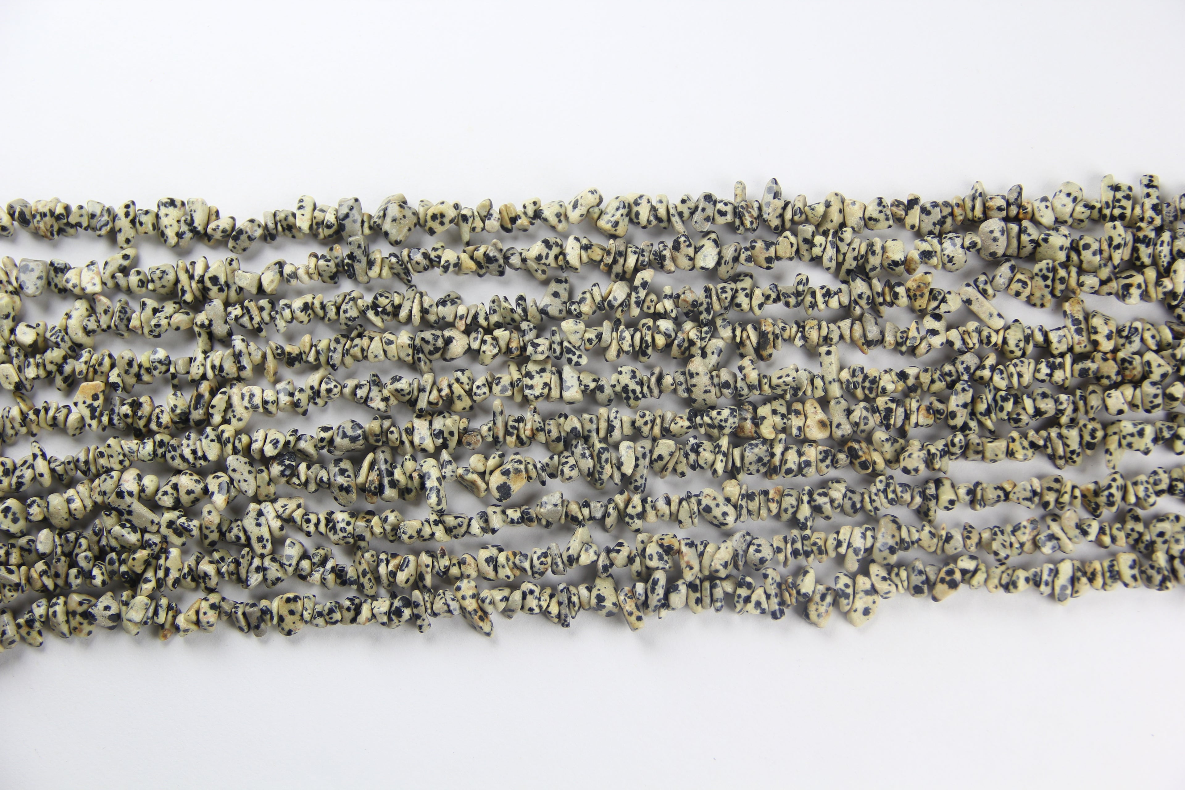 Irregular speckled gravel long chain