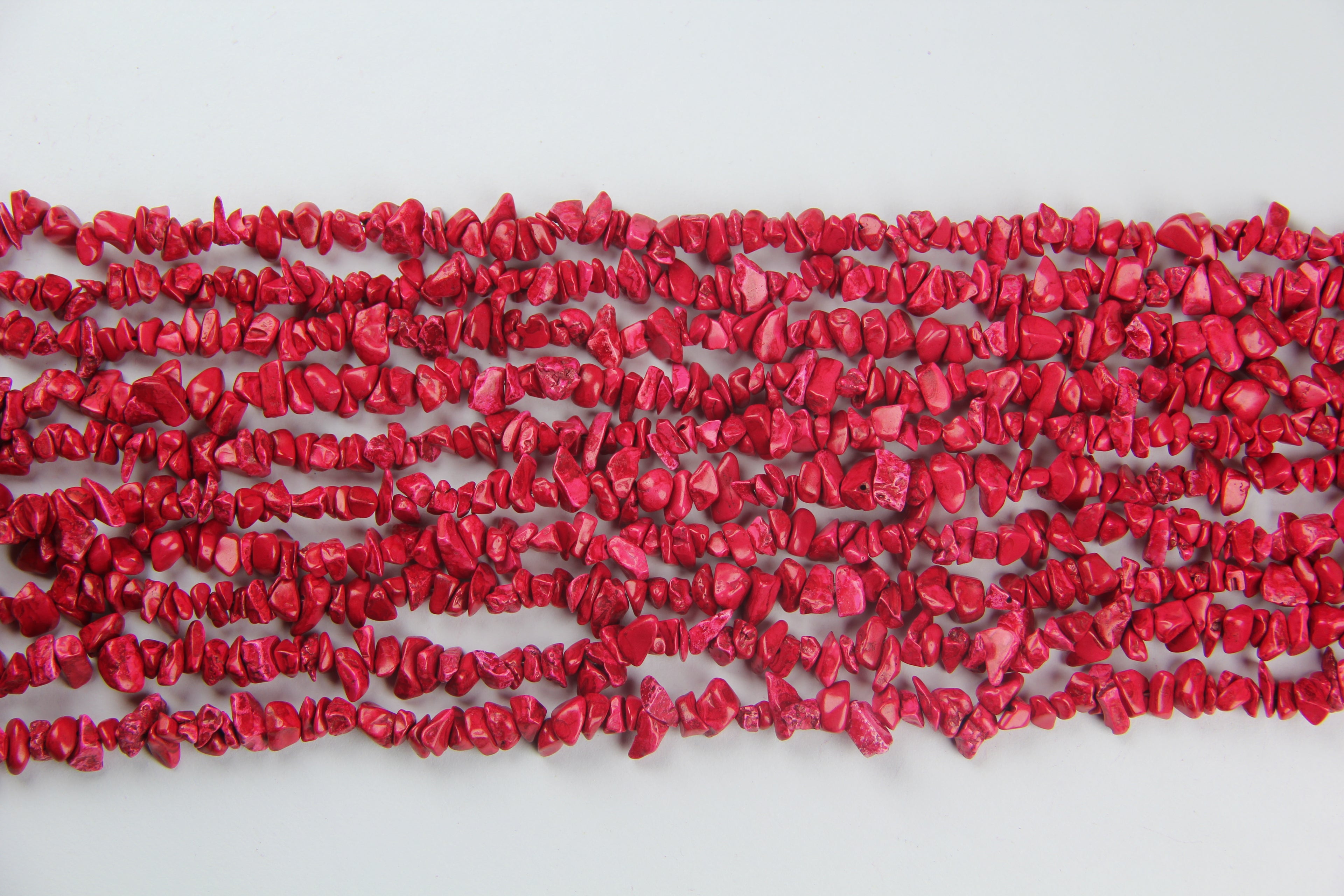 Stained red pine broken stone long chain