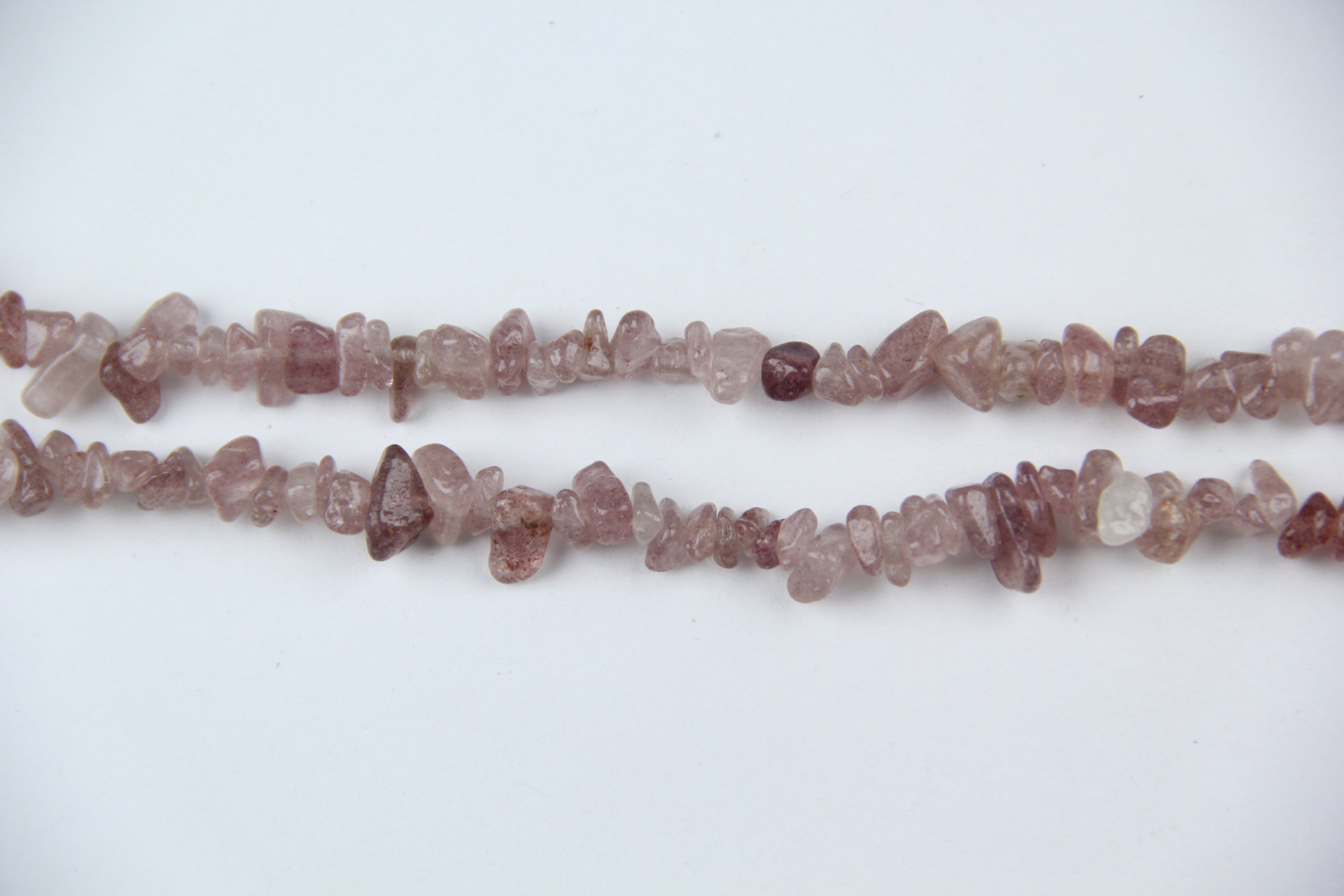 Irregular strawberry crystal broken stone long chain