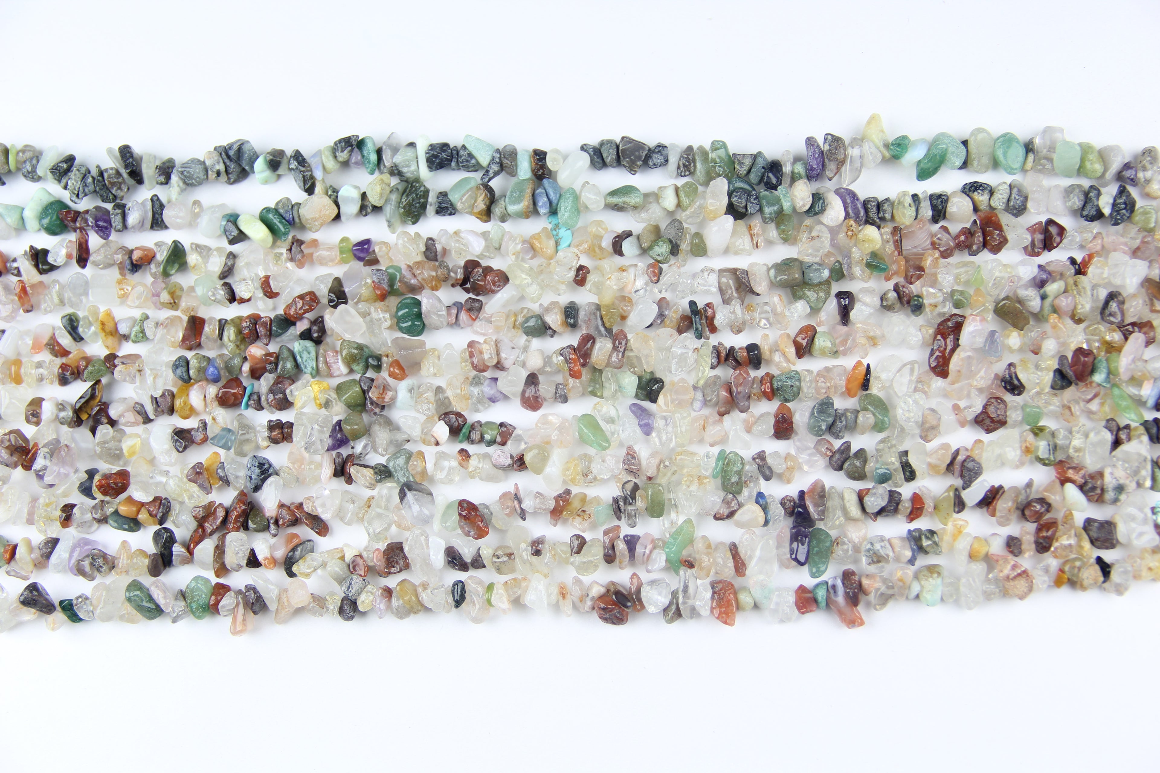 Irregular long chain of miscellaneous stones