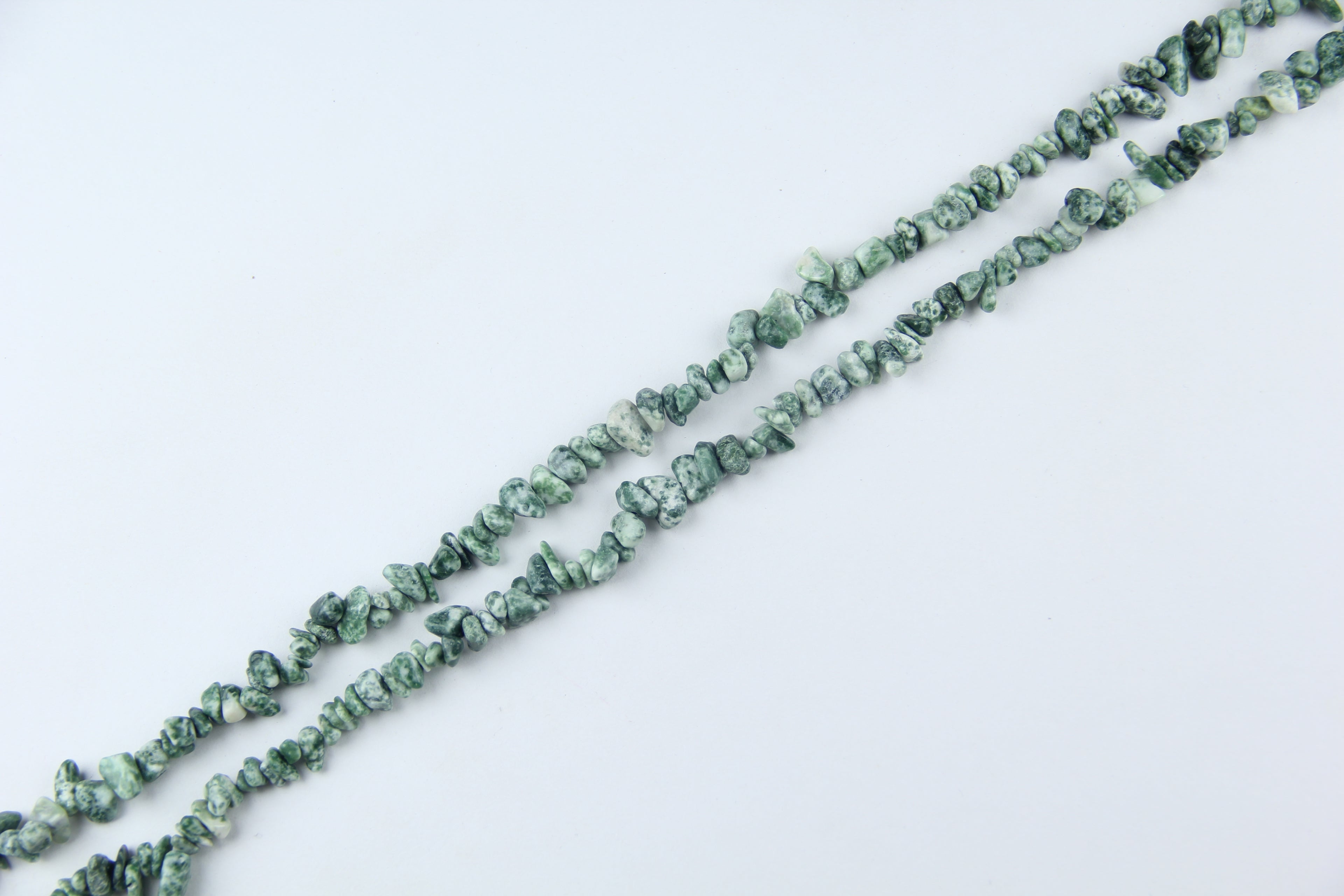 Irregular tree patterned agate crushed stone long chain