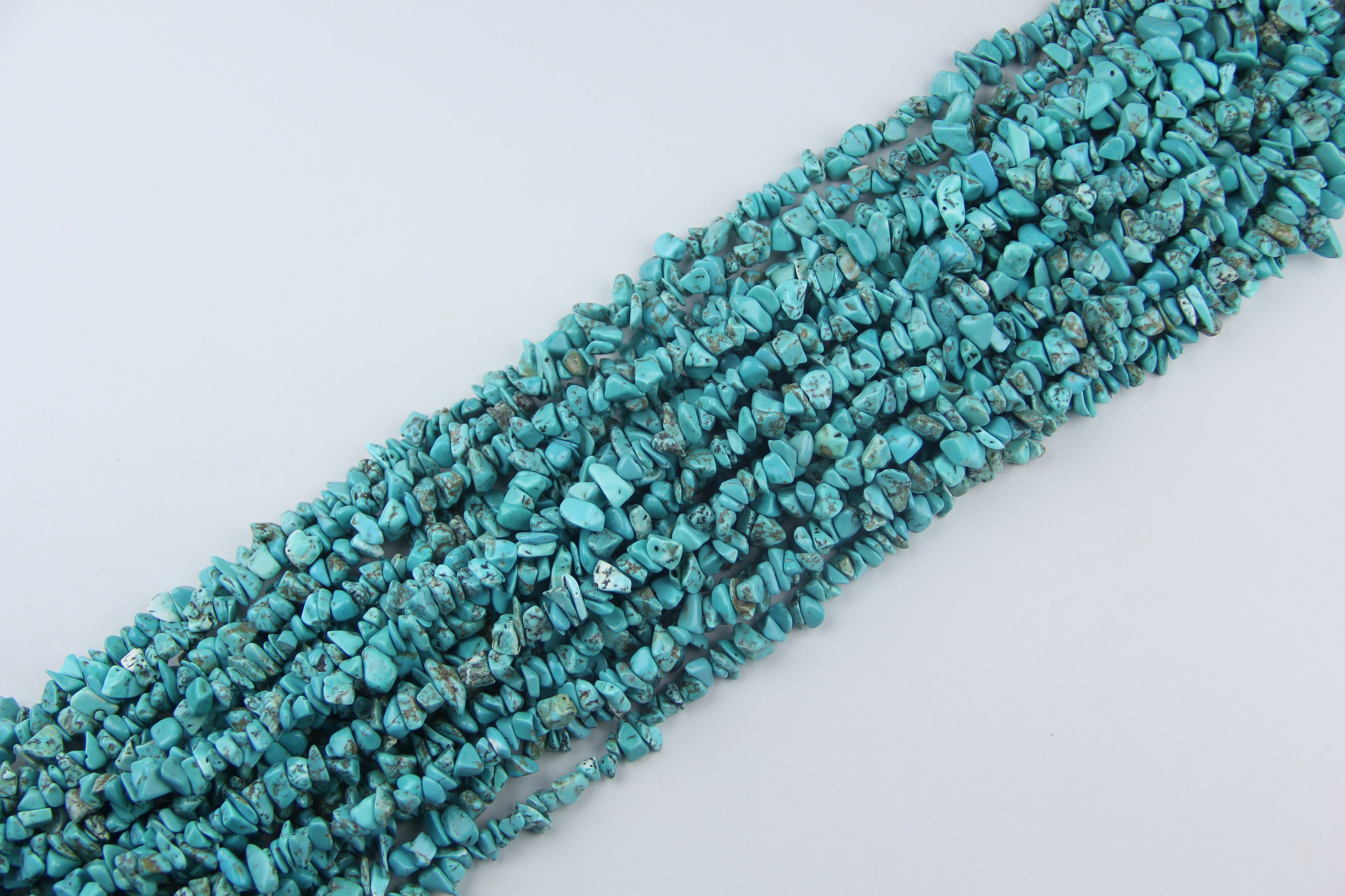 Irregular turquoise gravel long chain