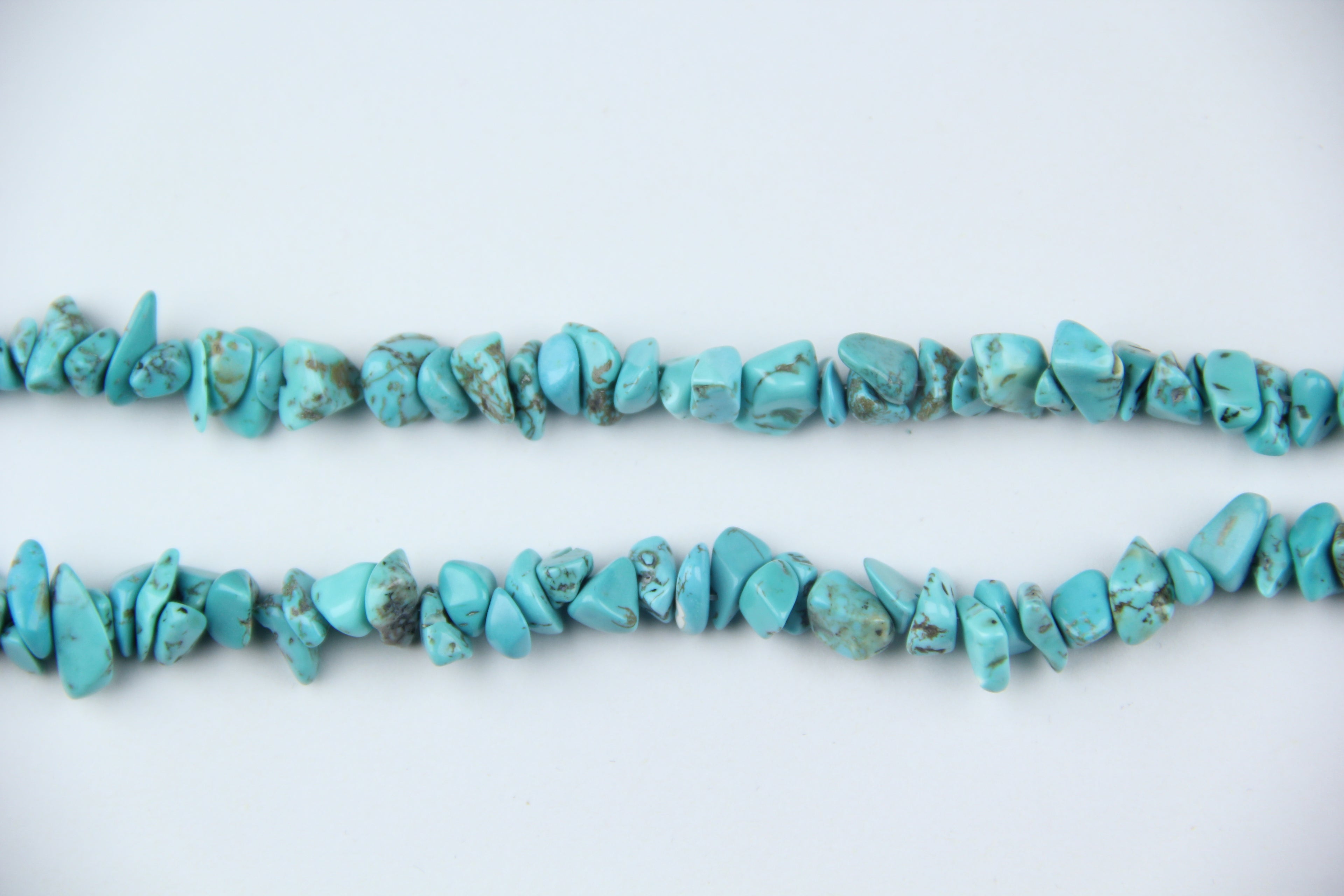 Irregular turquoise gravel long chain