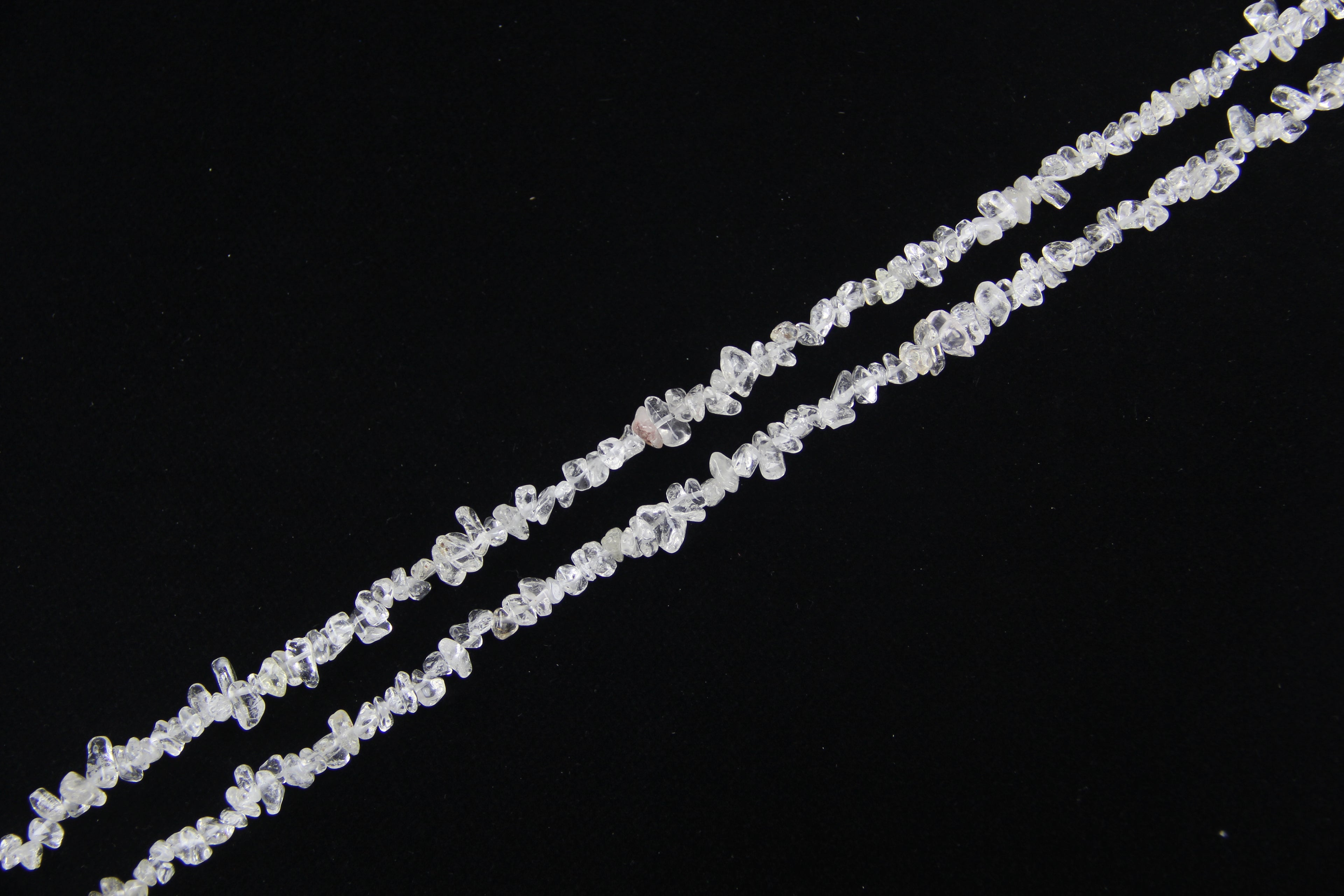 Irregular white crystal long chain
