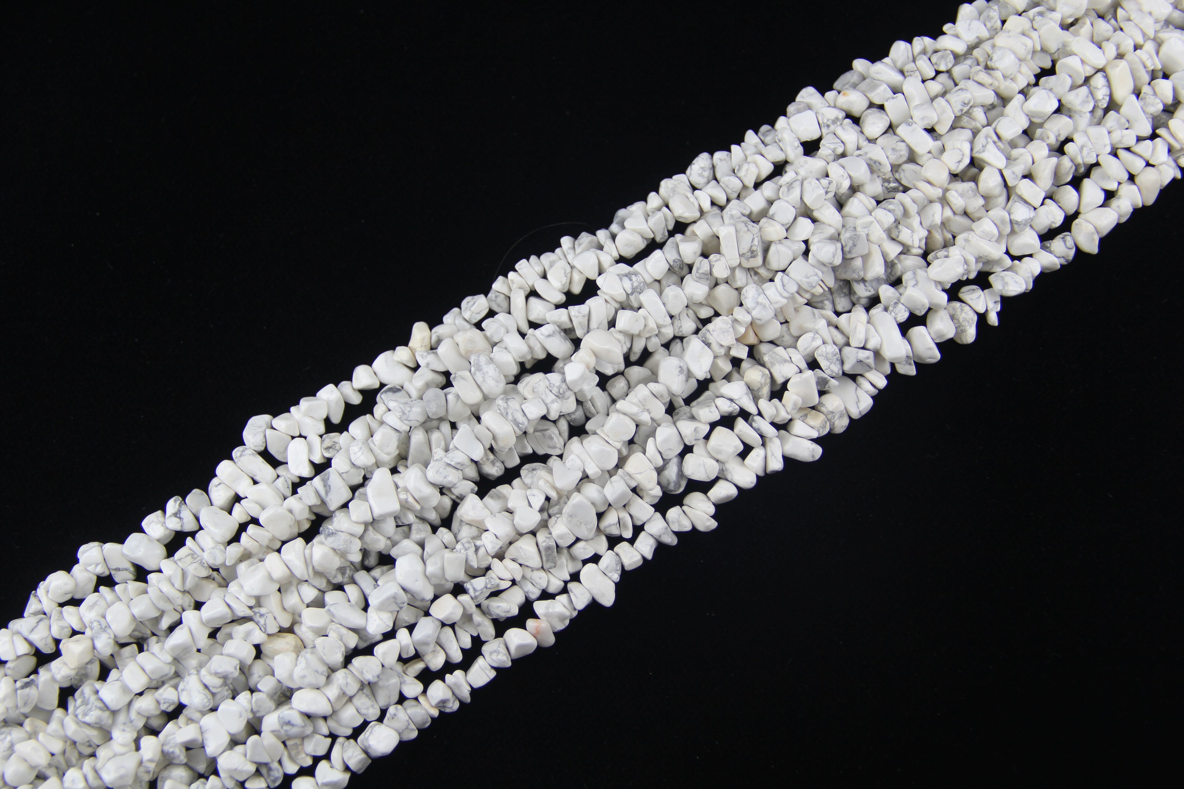 Irregular white marble gravel long chain