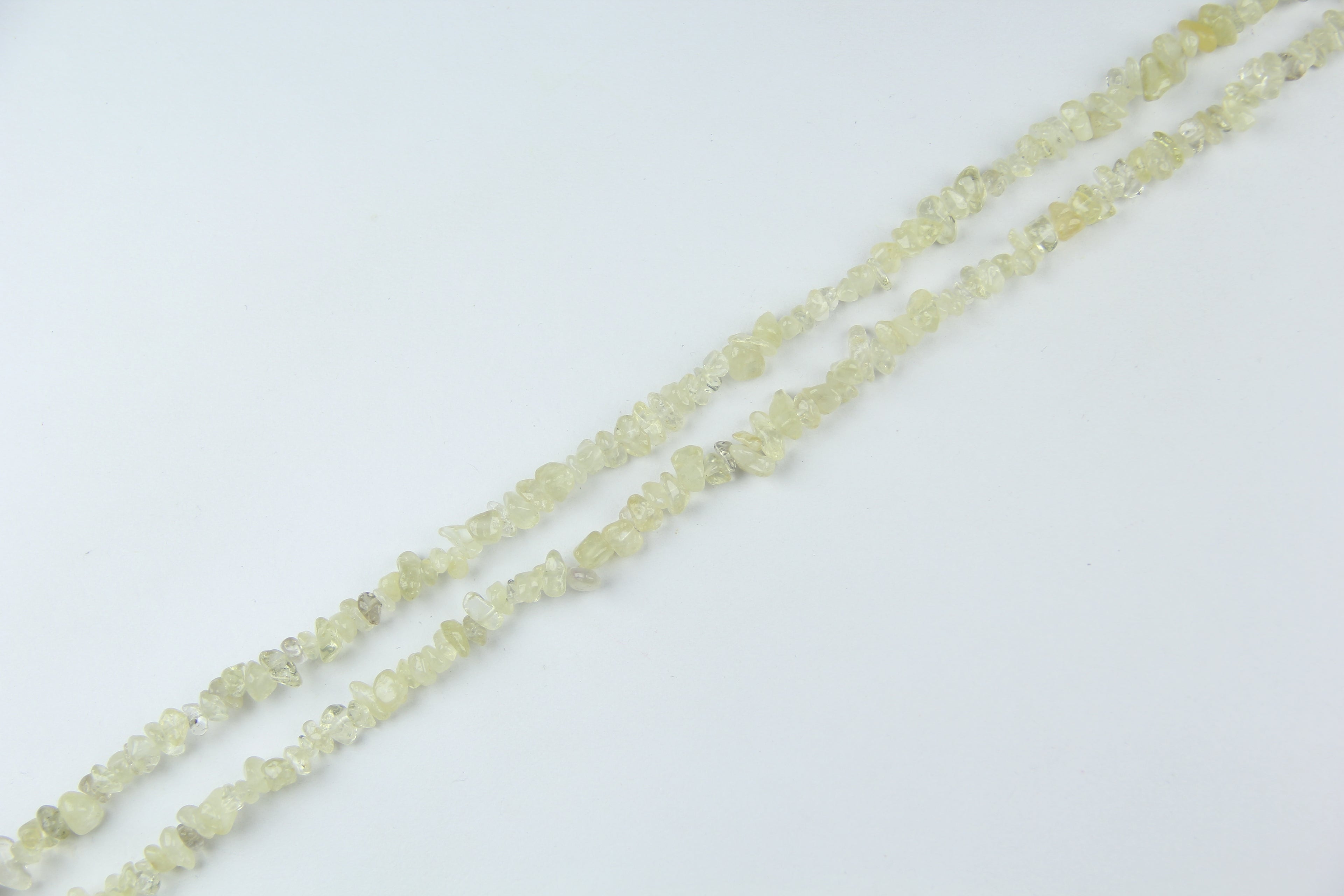 Irregular long chain of citrine