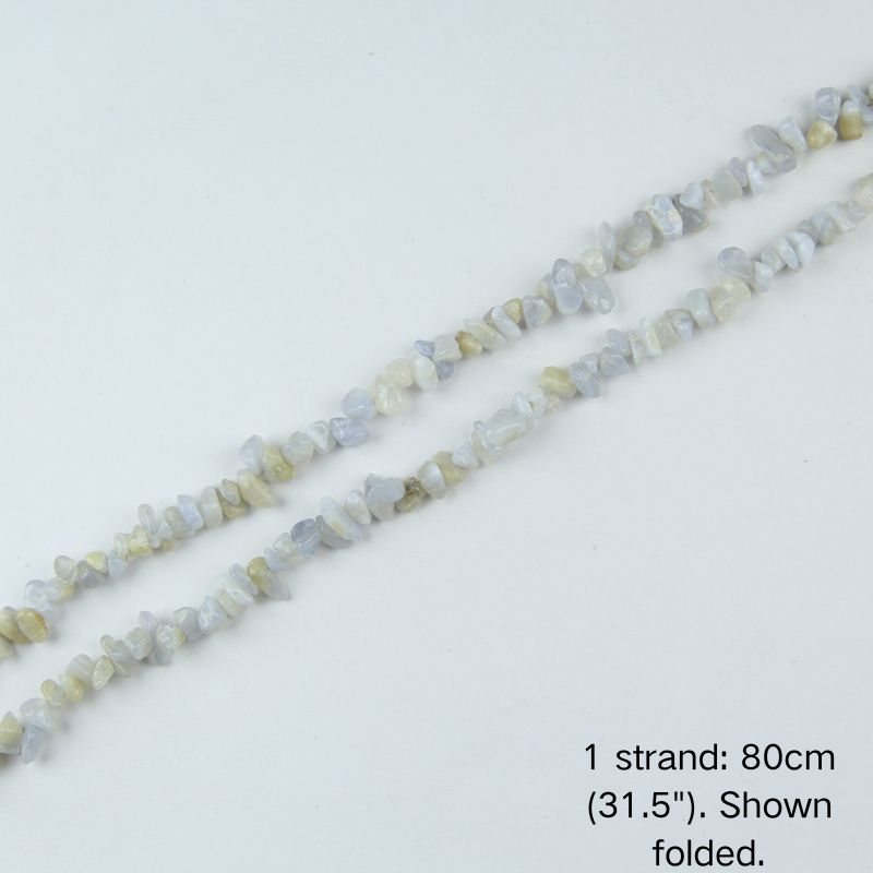 Single folded strand of 80cm natural blue chalcedony chip beads for jewelry