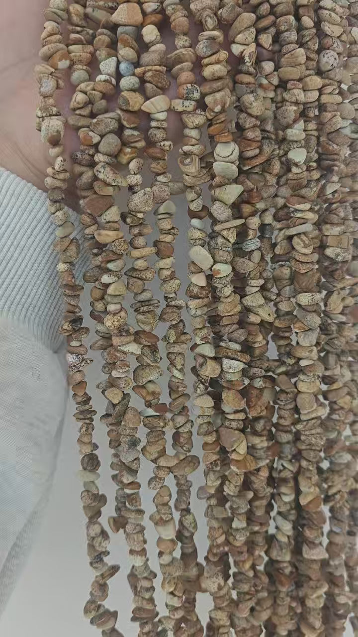 Irregular natural picture gravel long chain